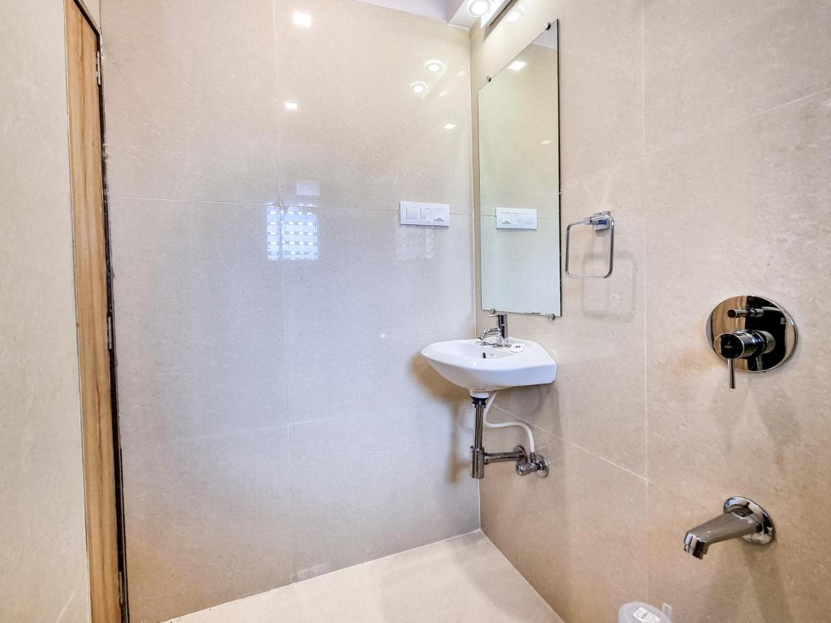 Home2 Suites And Service Apartments, Mumbai Airport Экстерьер фото