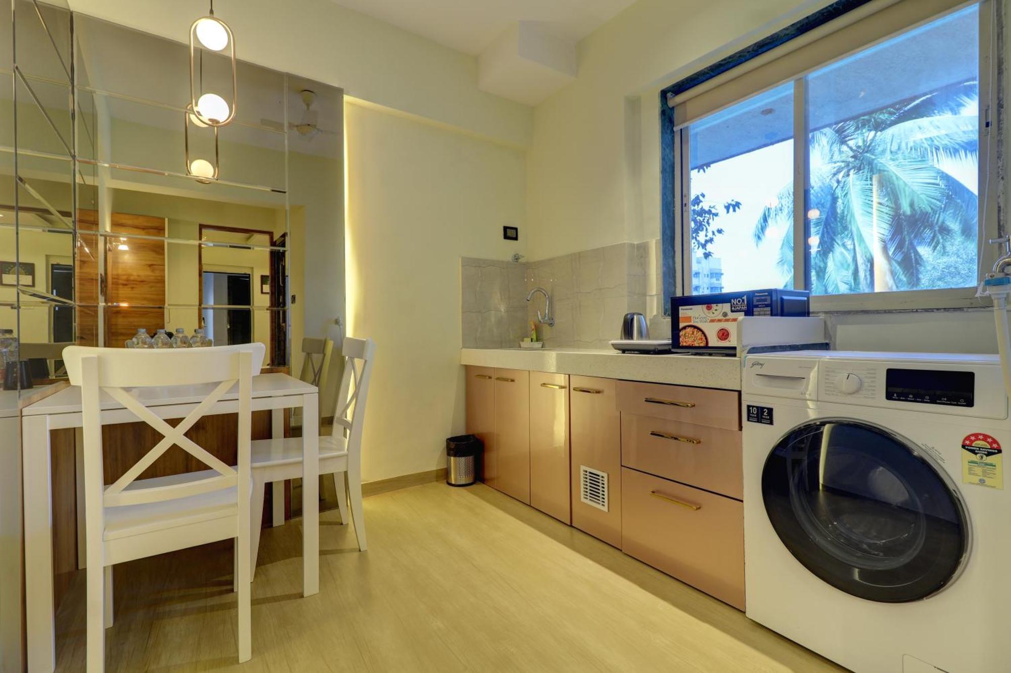 Home2 Suites And Service Apartments, Mumbai Airport Экстерьер фото